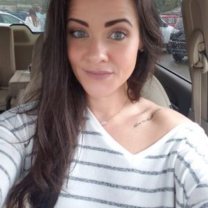 Meet your Posher, Holly